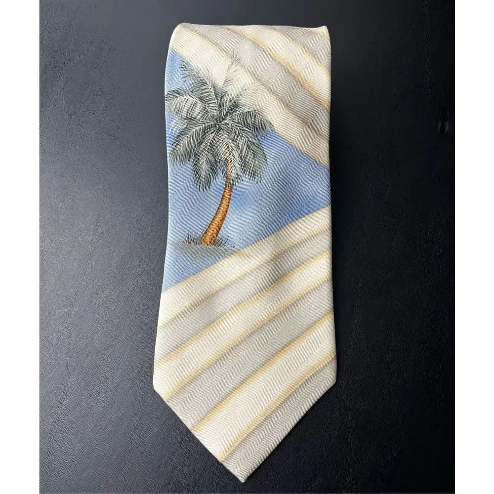 Tommy Bahama tie